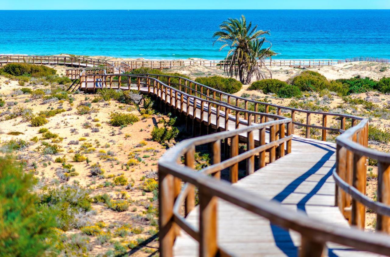 Stunning Sea Views At Just 270 M From The Beach Arenales del Sol Bagian luar foto